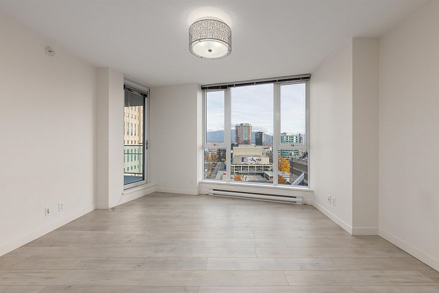 1710 788 Hamilton Street