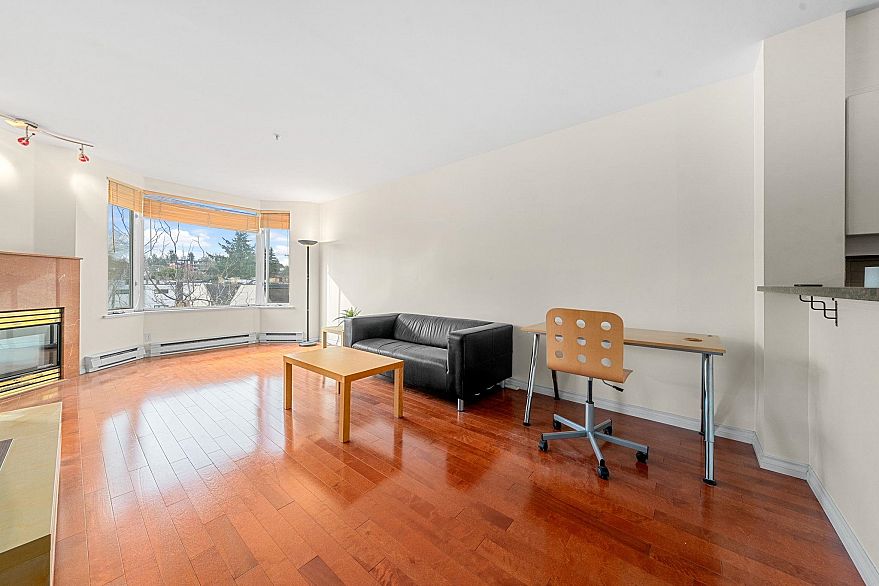 409 1688 Cypress Street