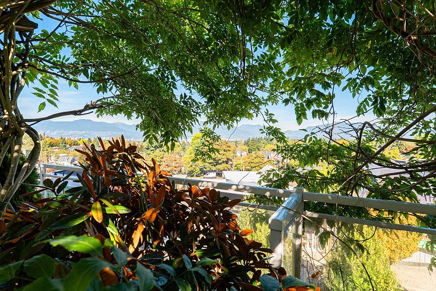 420 4028 Knight Street