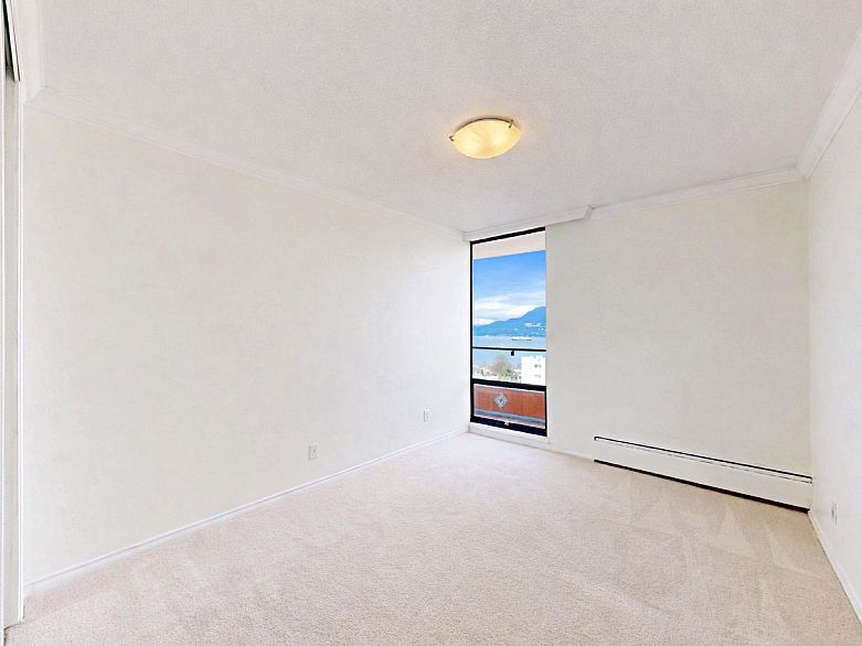 906 2370 W 2nd Avenue