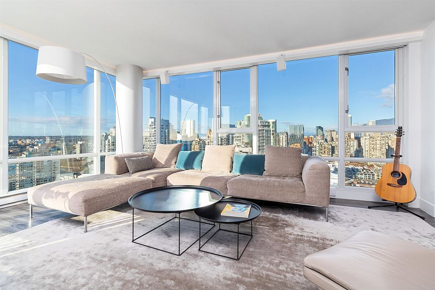 3307 1033 Marinaside Crescent