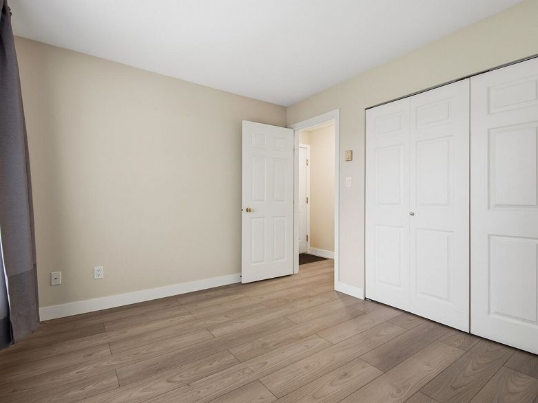 206 1688 E 8th Avenue