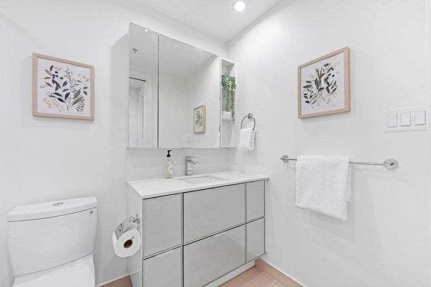 1106 1308 Hornby Street