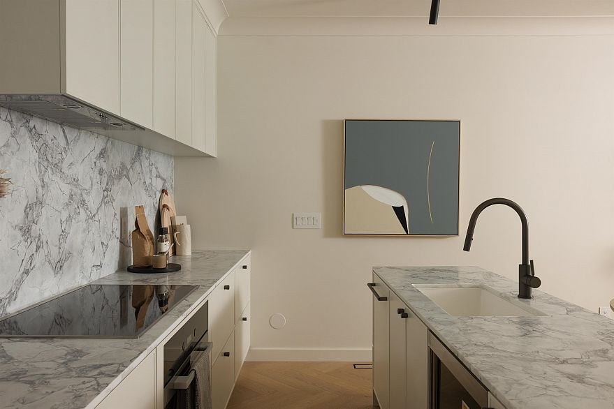 1 3449 W 22nd Avenue