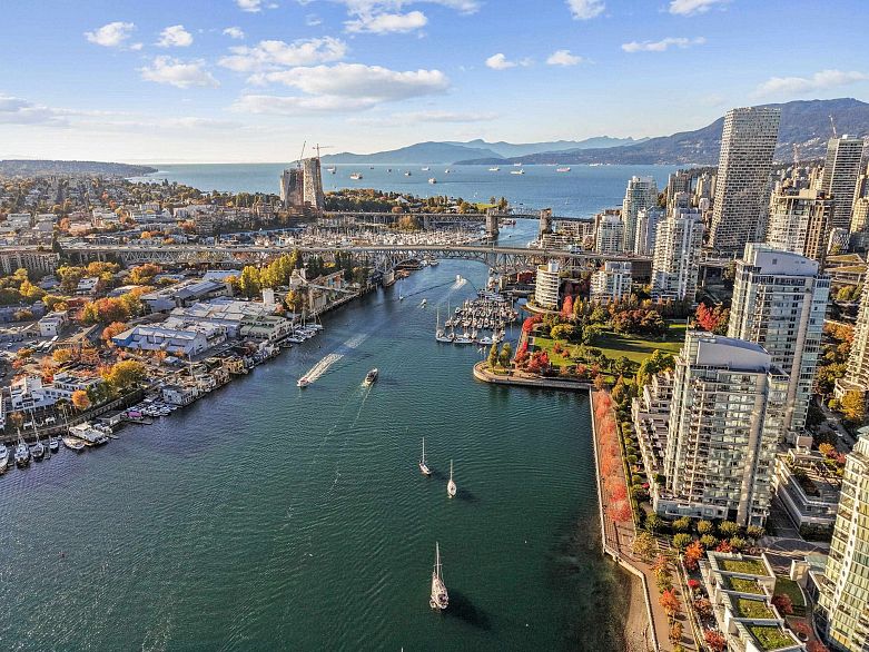 2503 1483 Homer Street