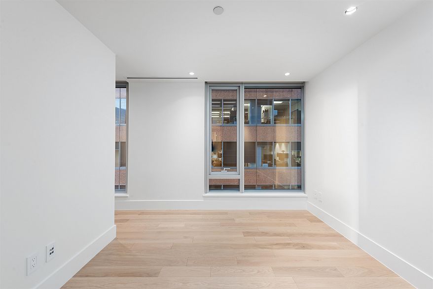 2301 667 Howe Street