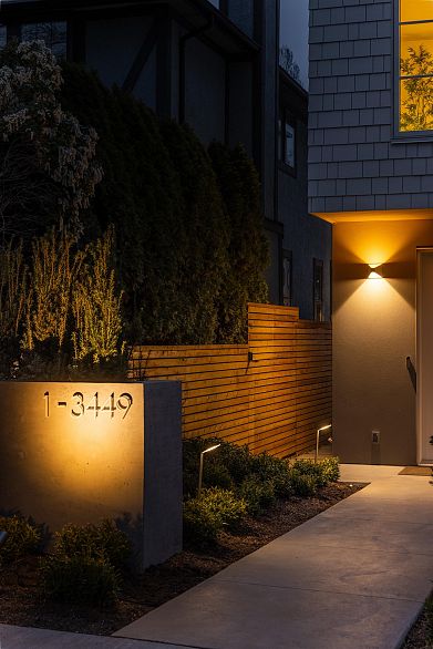 1 3449 W 22nd Avenue