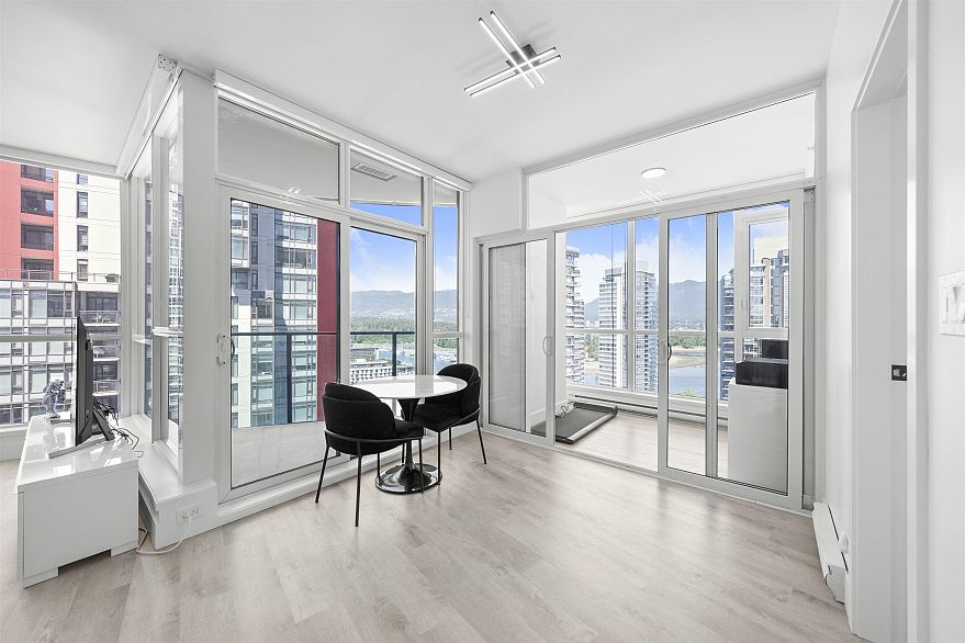 2201 1189 Melville Street