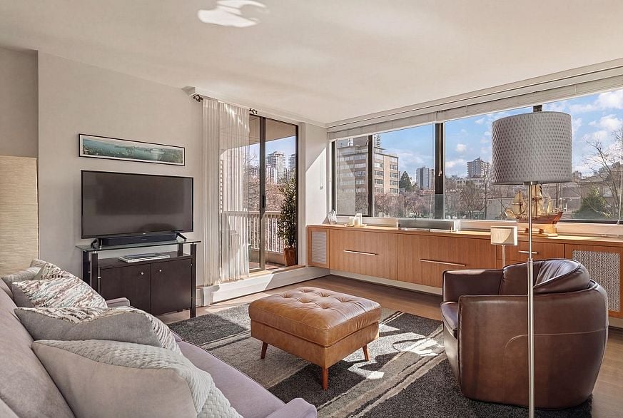 406 1740 Comox Street