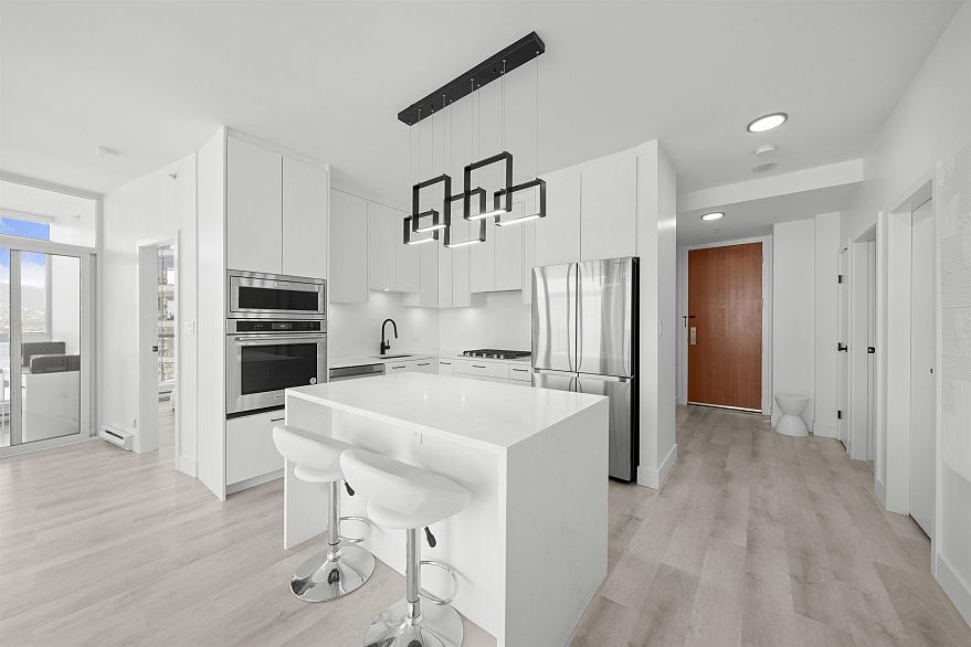 2201 1189 Melville Street