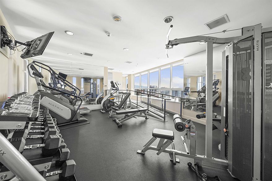 2201 1189 Melville Street