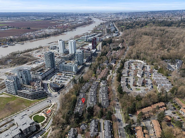 5 3586 Rainier Place