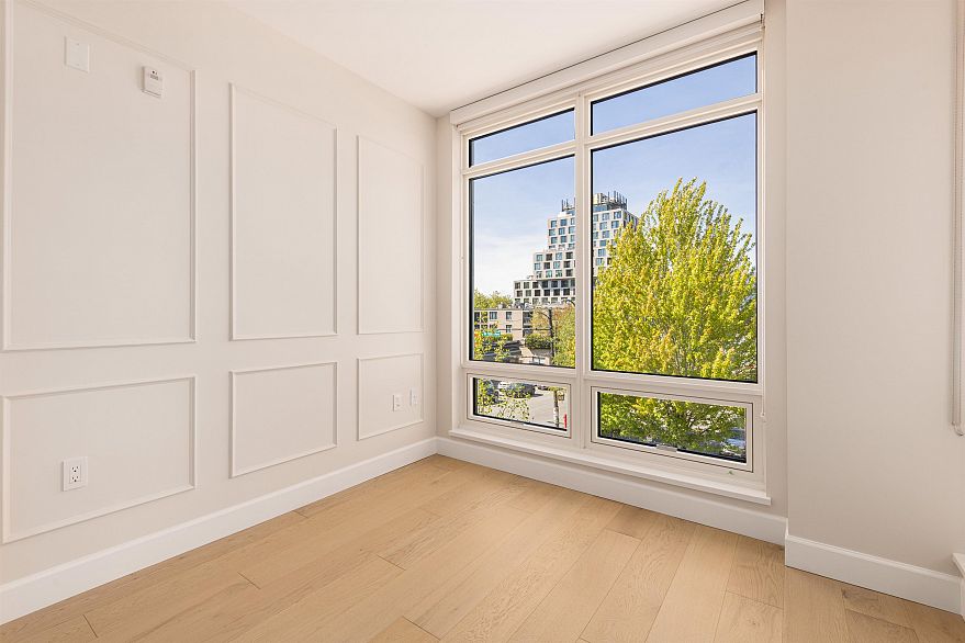 309 3668 W 10th Avenue