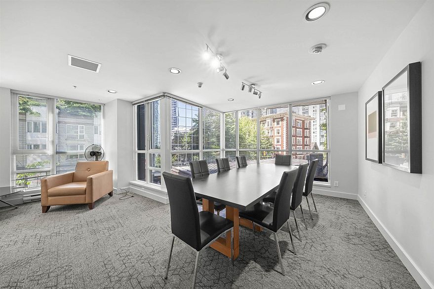 2201 1189 Melville Street