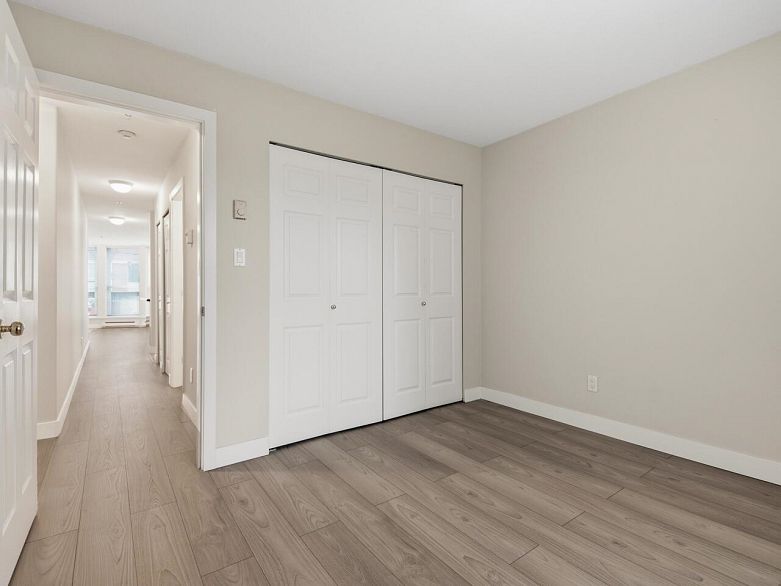 206 1688 E 8th Avenue