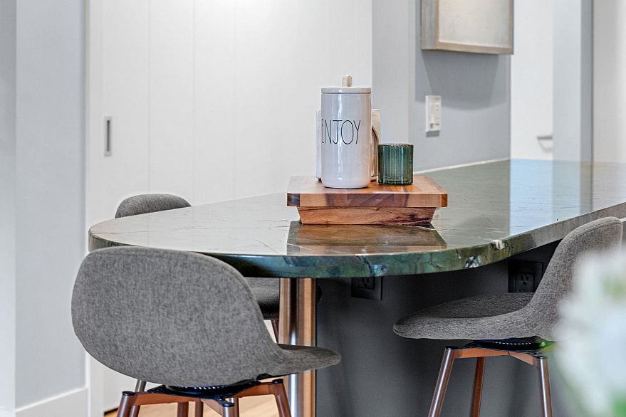 203 1066 W 13th Avenue