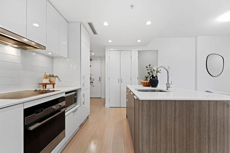 1106 1308 Hornby Street