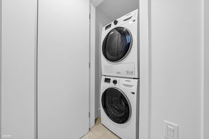 202 2075 E 1st Avenue