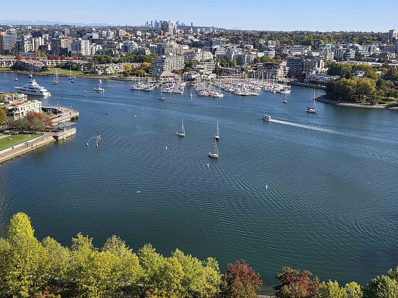 2503 1483 Homer Street