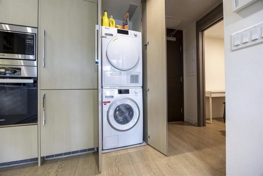 403 89 Nelson Avenue