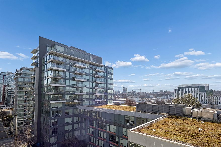 903 138 W 1st Avenue