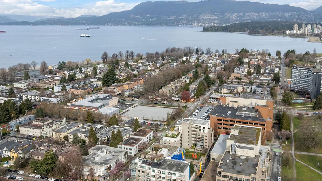 409 1688 Cypress Street