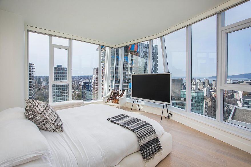 3101 1499 W Pender Street