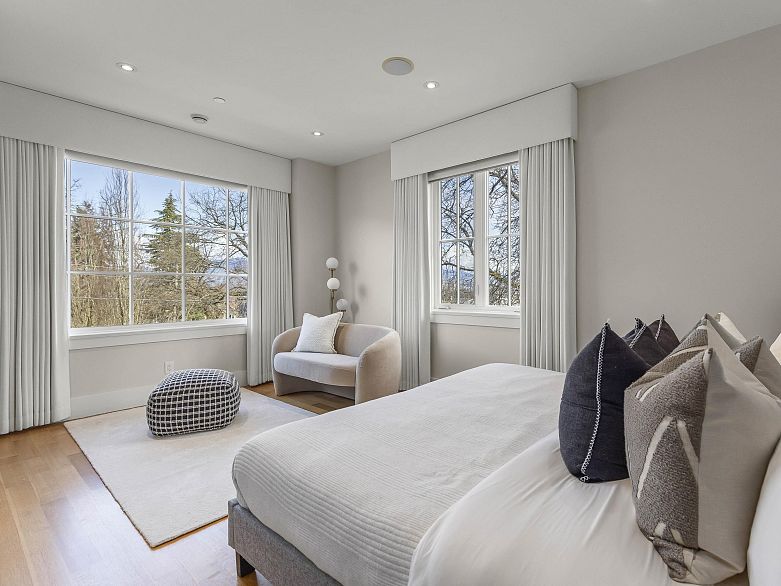 3483 Collingwood Street