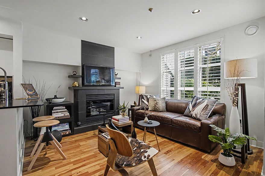 103 669 W 7th Avenue