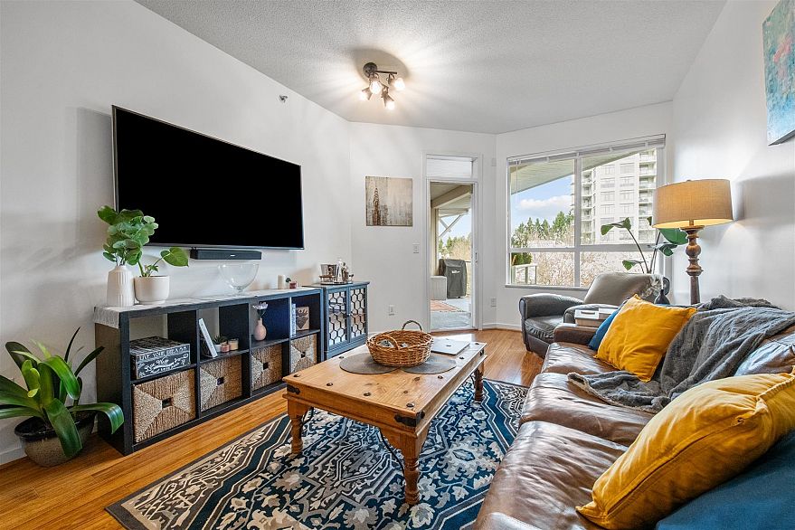 411 3551 Foster Avenue