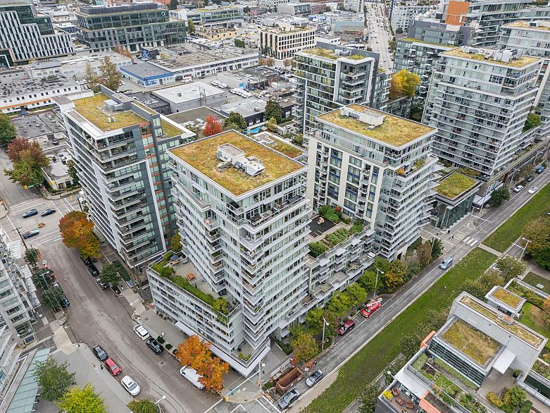 1001 108 W 1st Avenue