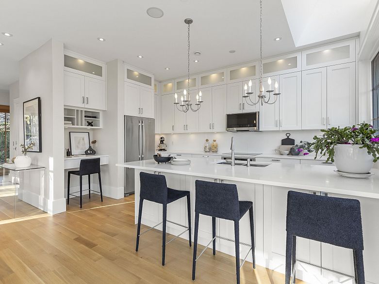 3483 Collingwood Street