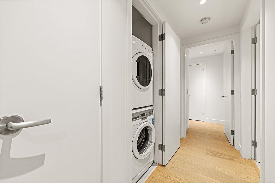 212 7128 Adera Street