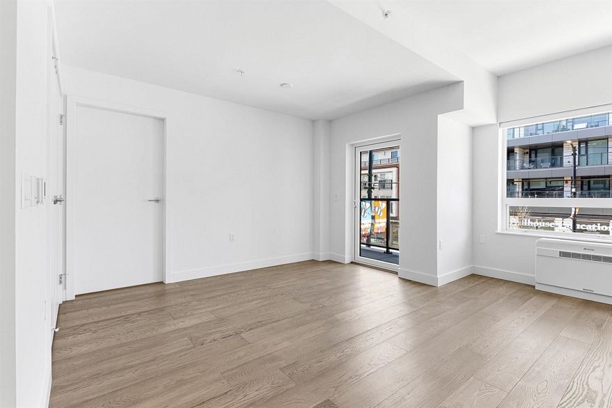 203 3590 W 39th Avenue