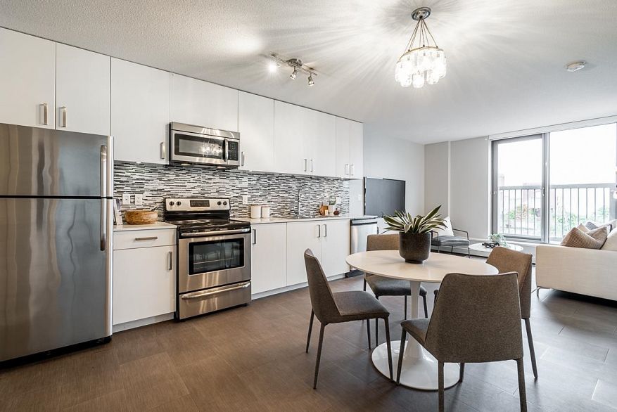 1011 66 W Cordova Street