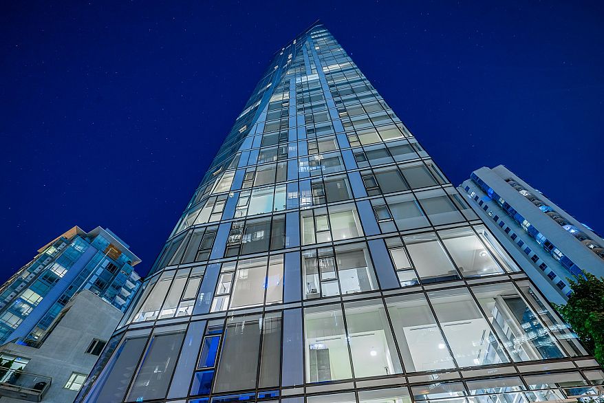 3101 1499 W Pender Street