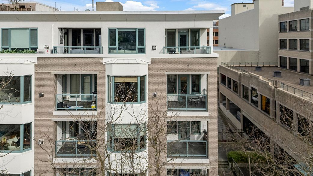 409 1688 Cypress Street