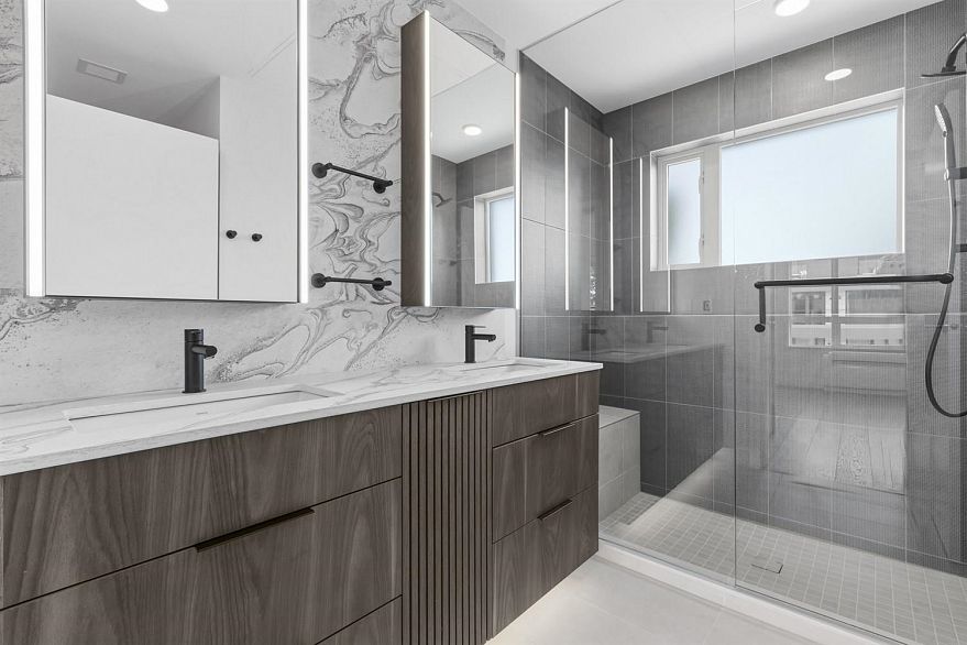 305 3590 W 39th Avenue