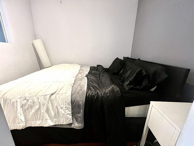 610 438 SEYMOUR STREET, Vancouver BC V6Z 2X6