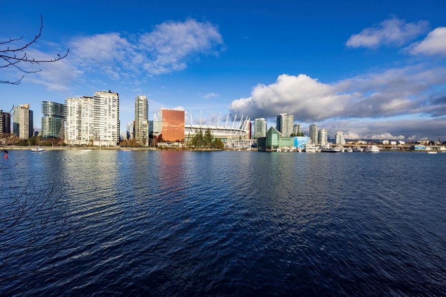 208 1616 Columbia Street