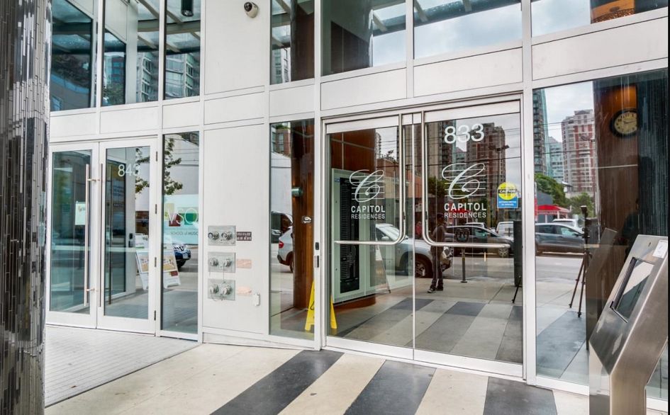 1802 833 Seymour Street