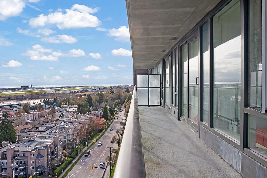 1703 8588 Cornish Street