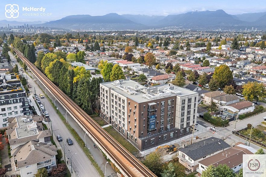 5085 MCHARDY STREET, Vancouver BC V5R 0L7