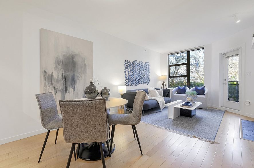 110 2263 Redbud Lane