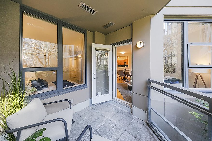 110 2263 Redbud Lane