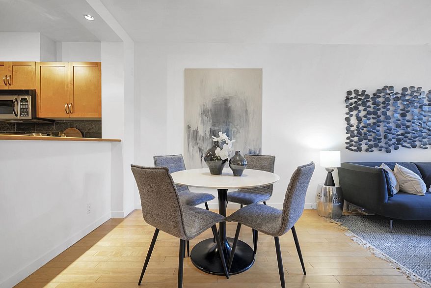 110 2263 Redbud Lane