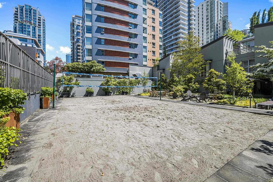 610 438 SEYMOUR STREET, Vancouver BC V6Z 2X6