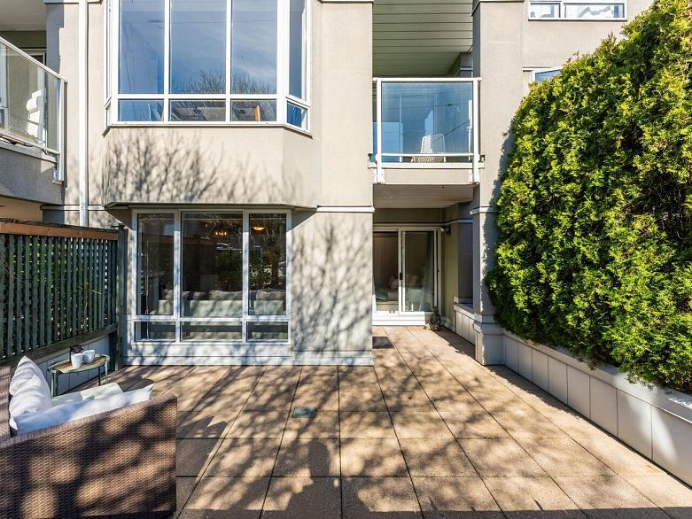 102 2195 W 5th Avenue