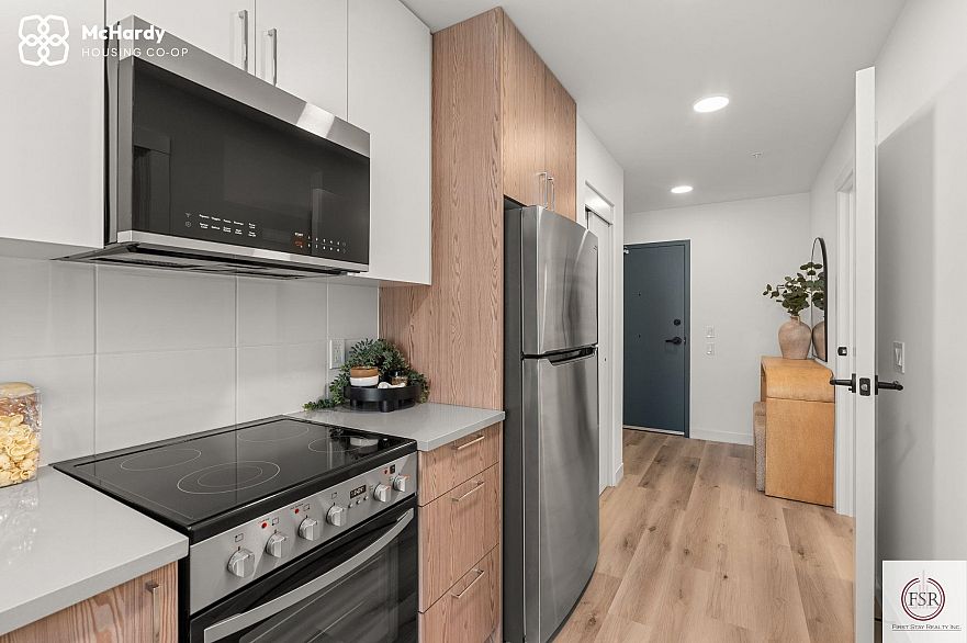 5085 MCHARDY STREET, Vancouver BC V5R 0L7