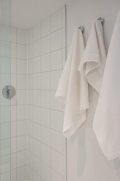 1806 1725 Pendrell Street